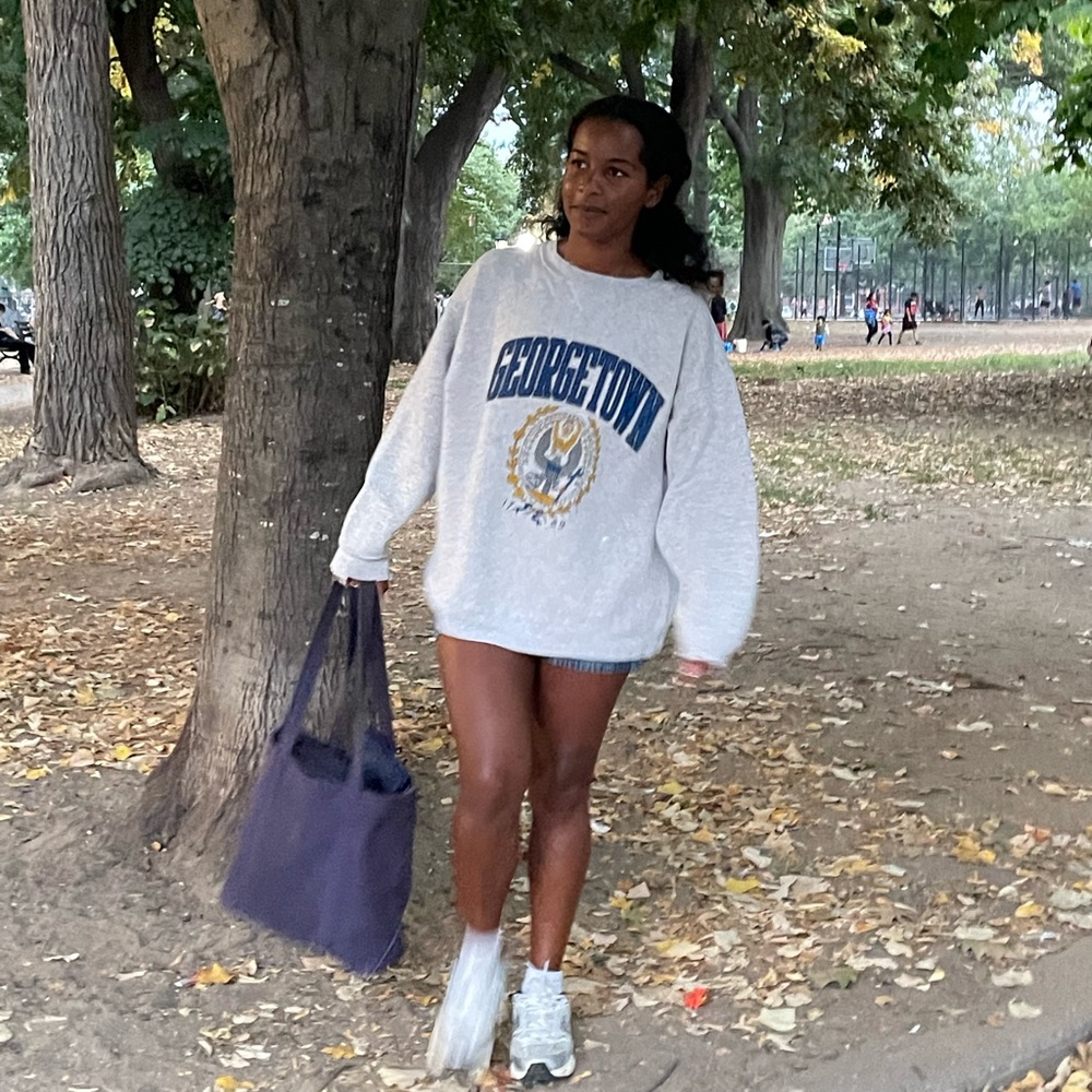Meet your Posher, Anelia